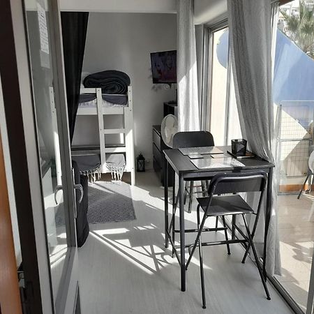 Studio Cabine Romy Apartment Ла Гранде-Моте Екстериор снимка